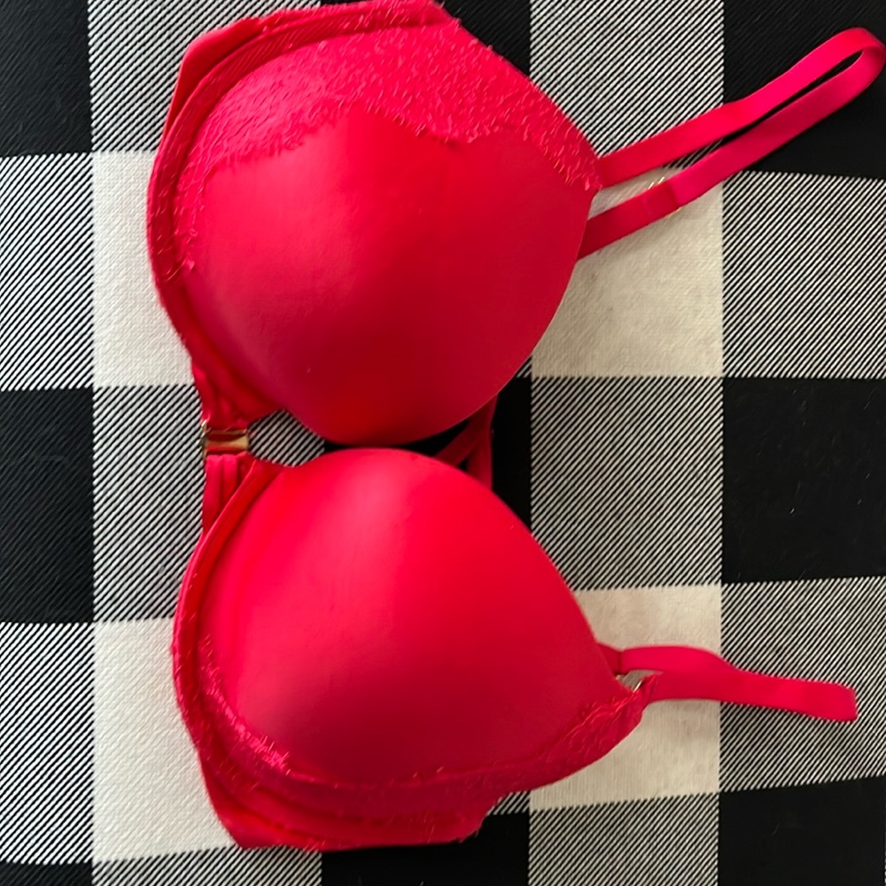 Very sexy push up bra front clasp 34D